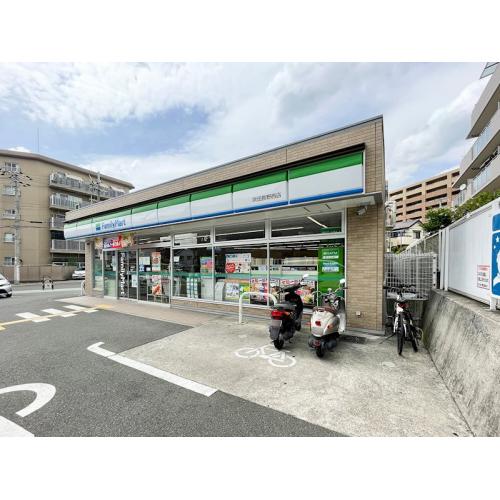 ファミリーマート吹田長野西店まで160m